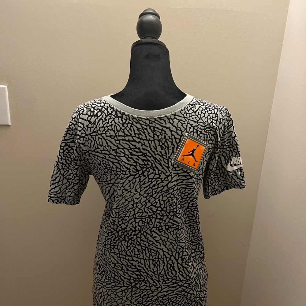 Jordan Kids Shirt in Gray and Black